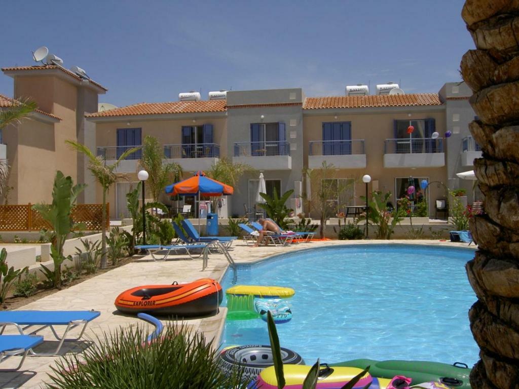 Helios Cottages Paphos Exteriér fotografie